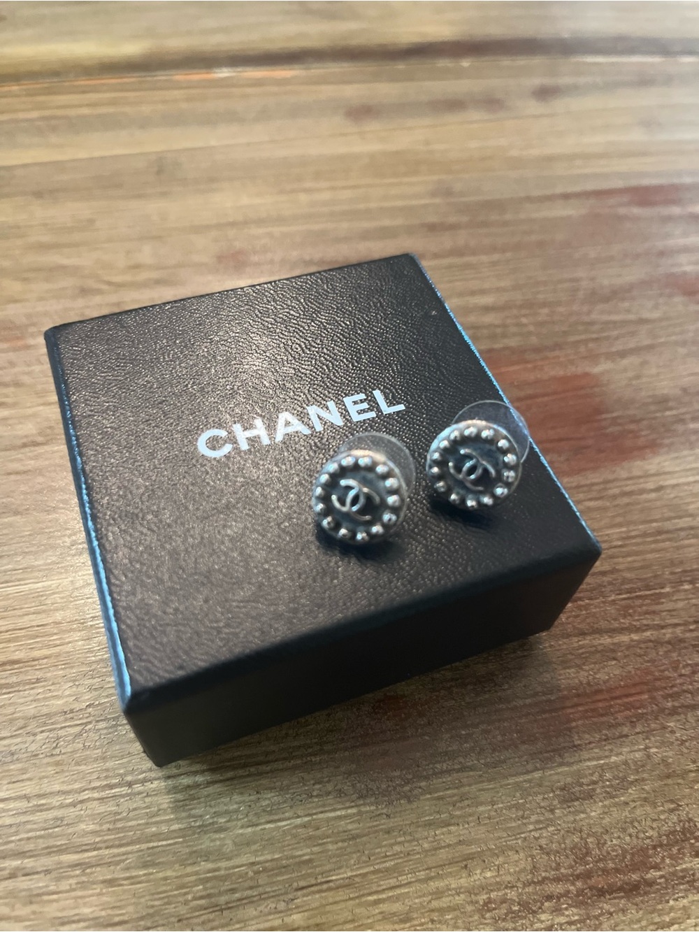 💯Authentic CHANEL CC Earrings